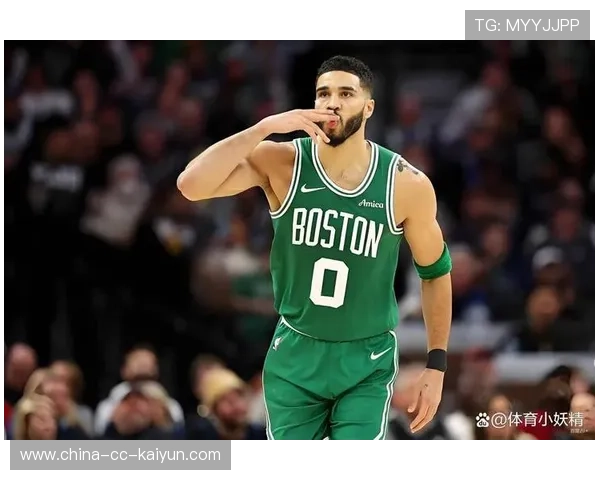 塔图姆背身强打，凯尔特人进攻方式多样