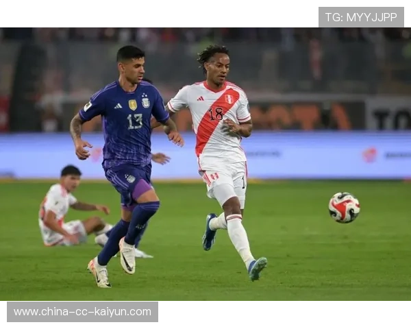 热刺角球战术执行到位，罗梅罗头槌顶偏